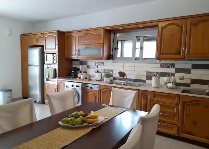 Villa Pearl - Front With Private Pool Apolakkia