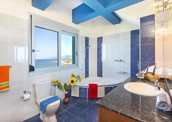 Pearl - Front With Private Pool *