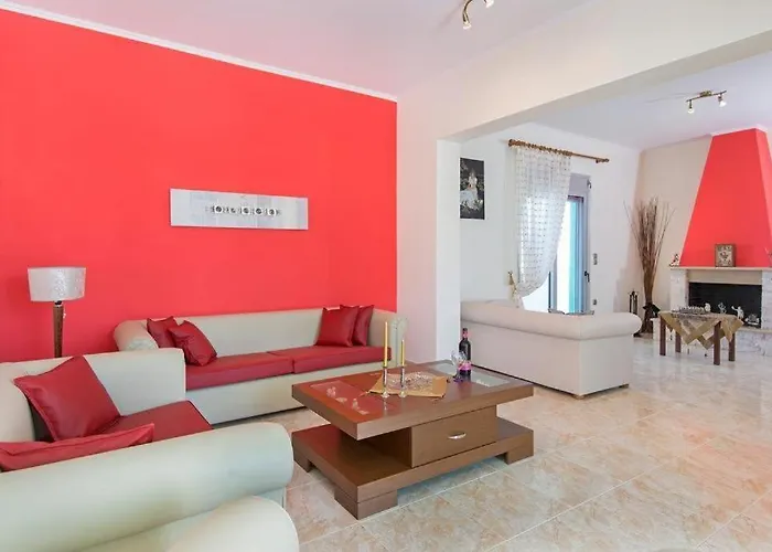 Pearl - Front With Private Pool Vilă