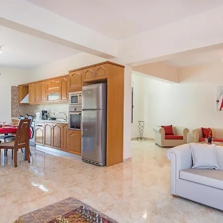 Villa Pearl - Front With Private Pool Apolakkia